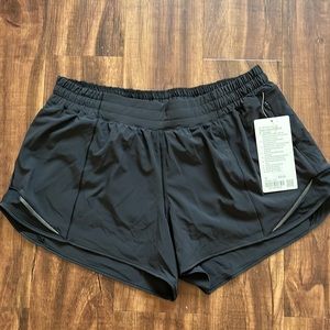 Lululemon Hottie Hot 4” Shorts